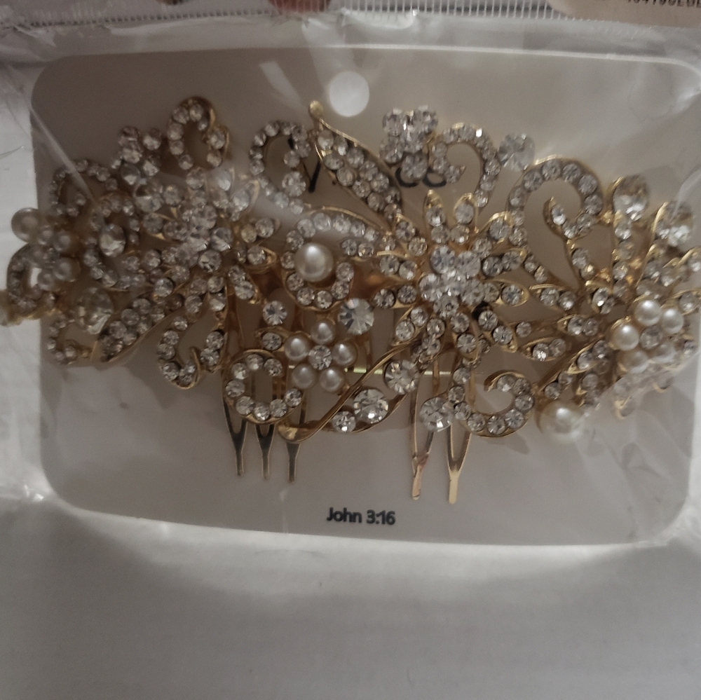 Bridal hair comb